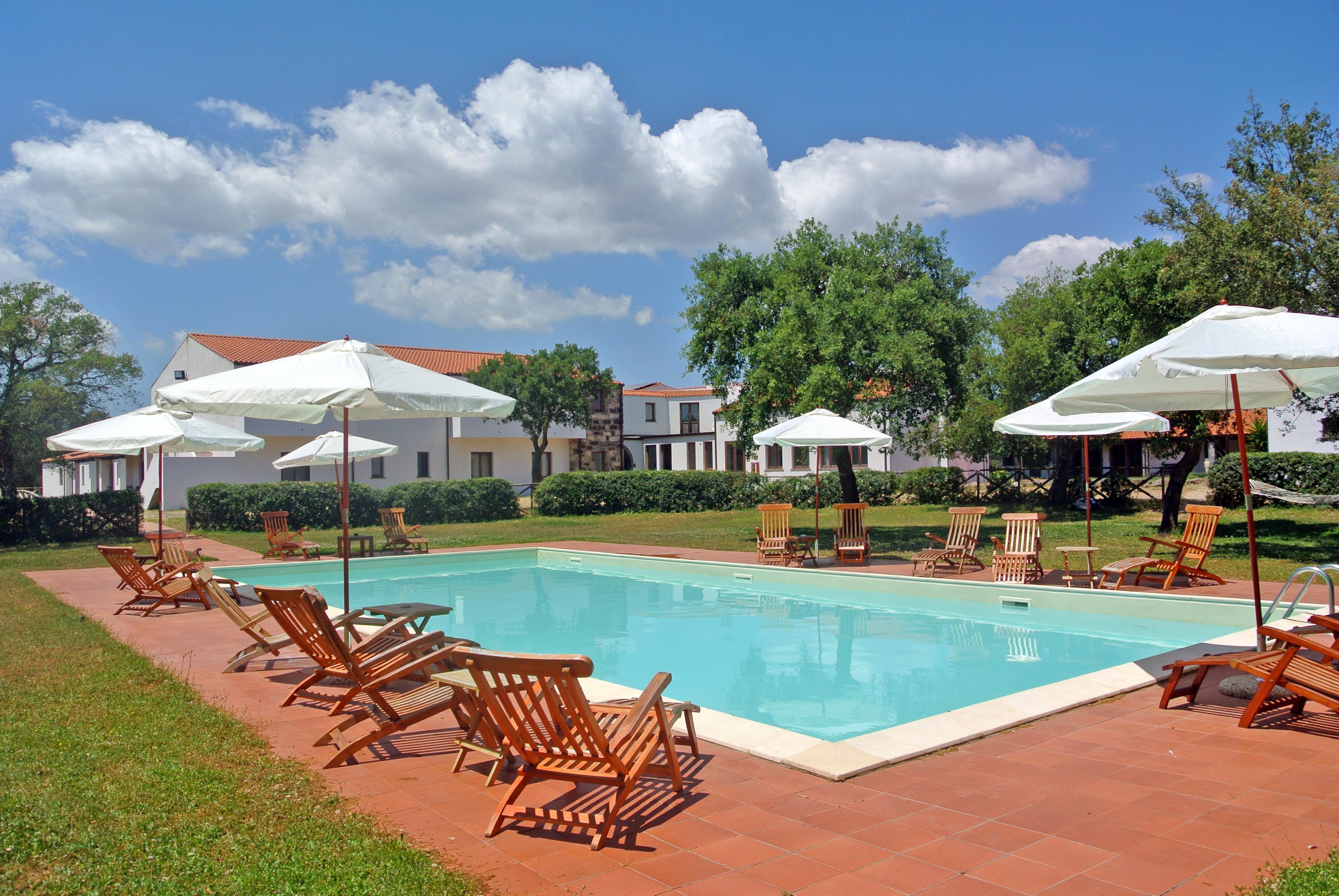 Hotel Su Baione Abbasanta ภายนอก รูปภาพ