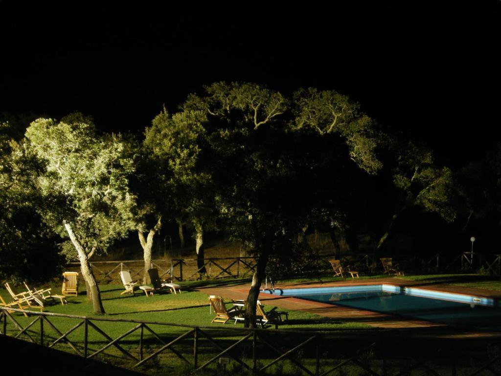 Hotel Su Baione Abbasanta ภายนอก รูปภาพ